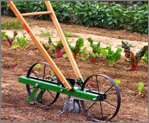 hoss-garden-seeder-a1.jpg