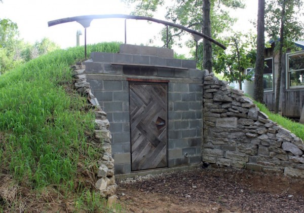 Homestead-Honey-Root-Cellar-Closeup.jpeg