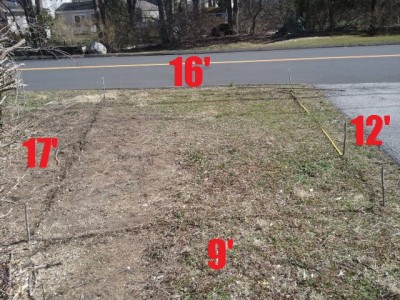 Here are the dimensions next to a picture of the plot.